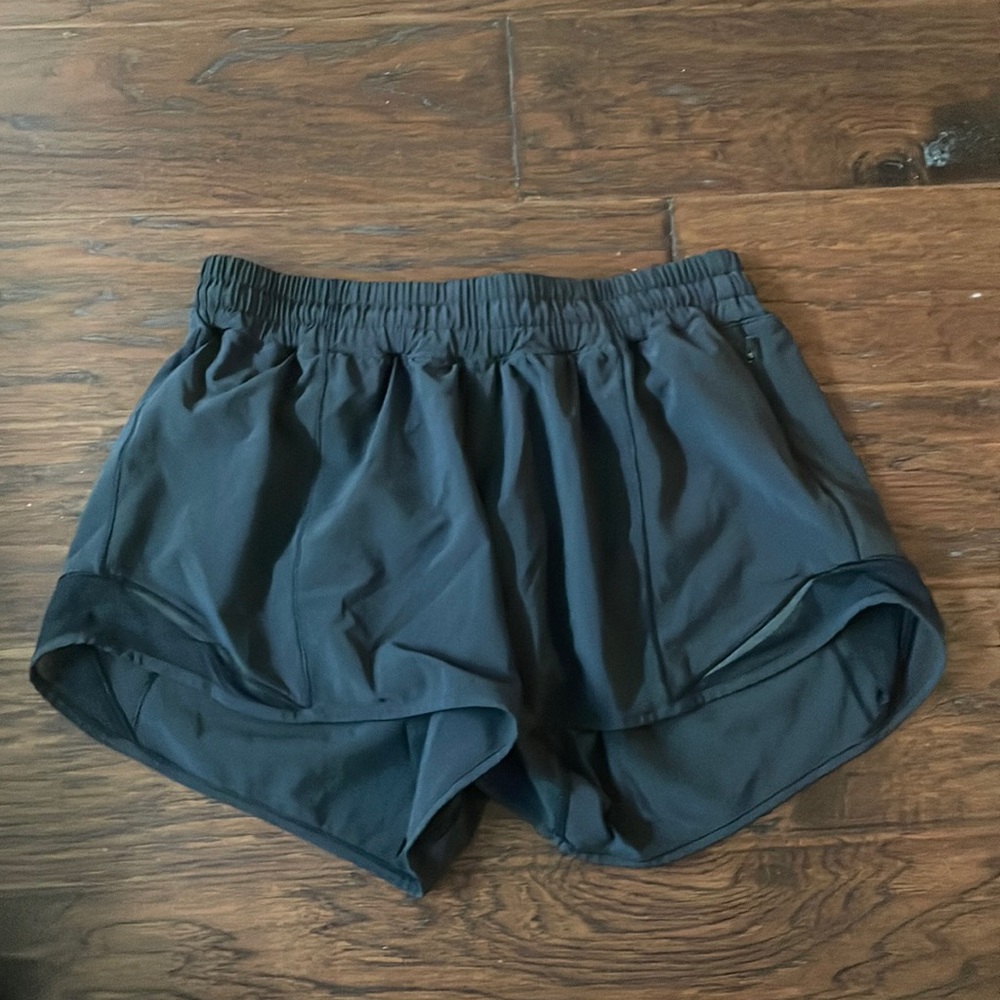 lululemon hotty hot shorts